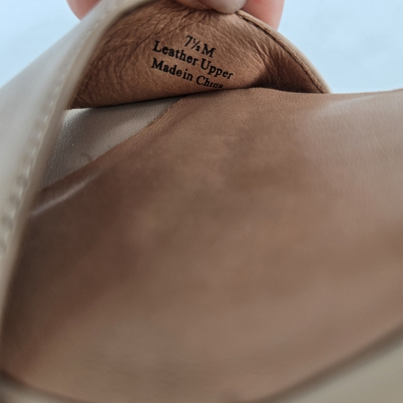 L'Amour des Pieds Idelle T-Strap Wedge beige Sandal 7.5 - Picture 10 of 11